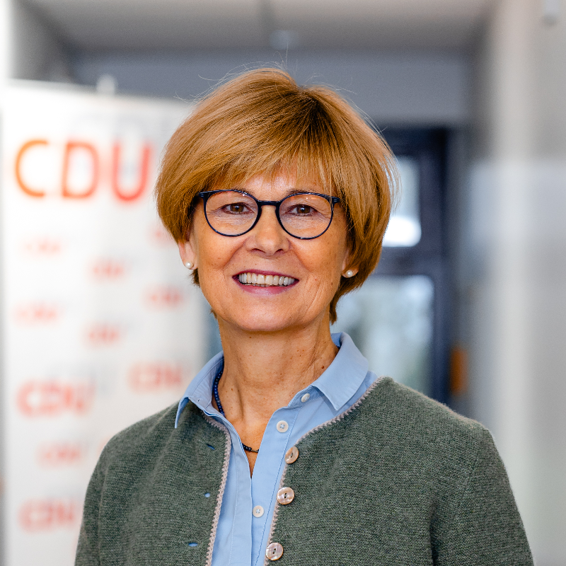  Mechthild Weis